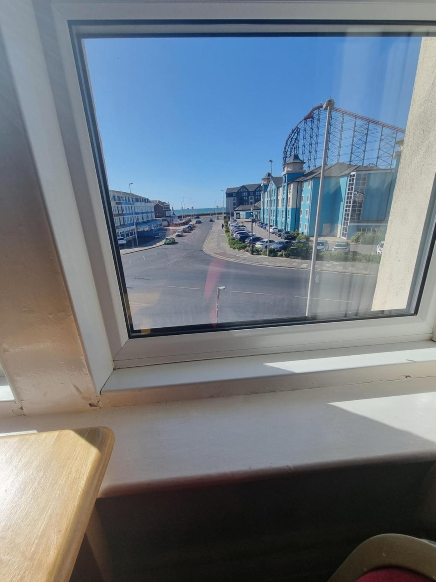 Henson Hotel Pleasure Beach Blackpool Habitación foto